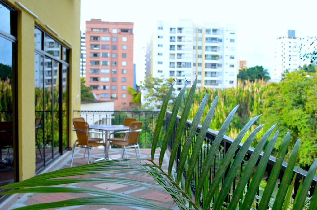 Hotel Pinares Plaza Pereira Exterior foto