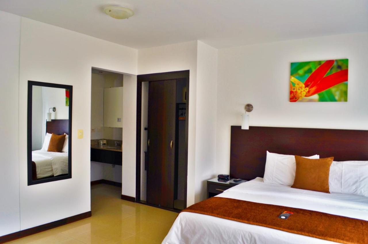 Hotel Pinares Plaza Pereira Quarto foto